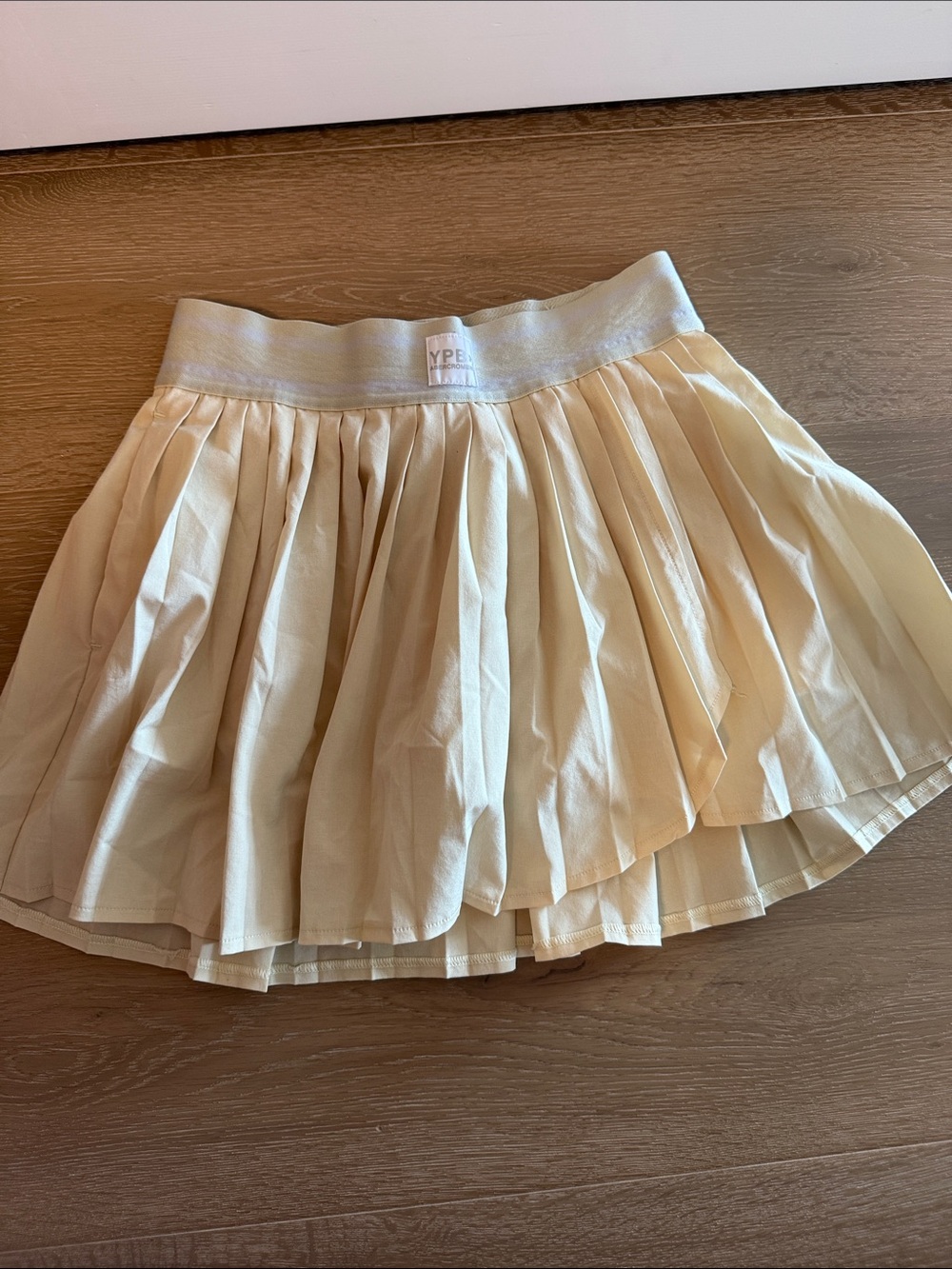 abercrombie kids Pleated Cream Skort